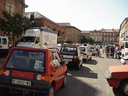 Process de vehicles solars demanant sol a Mazres